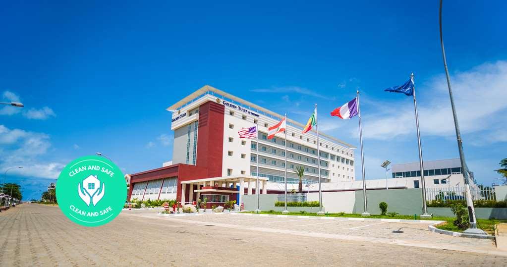 Hotel Golden Tulip Le Diplomate Cotonú Exterior foto