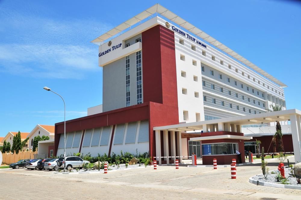 Hotel Golden Tulip Le Diplomate Cotonú Exterior foto